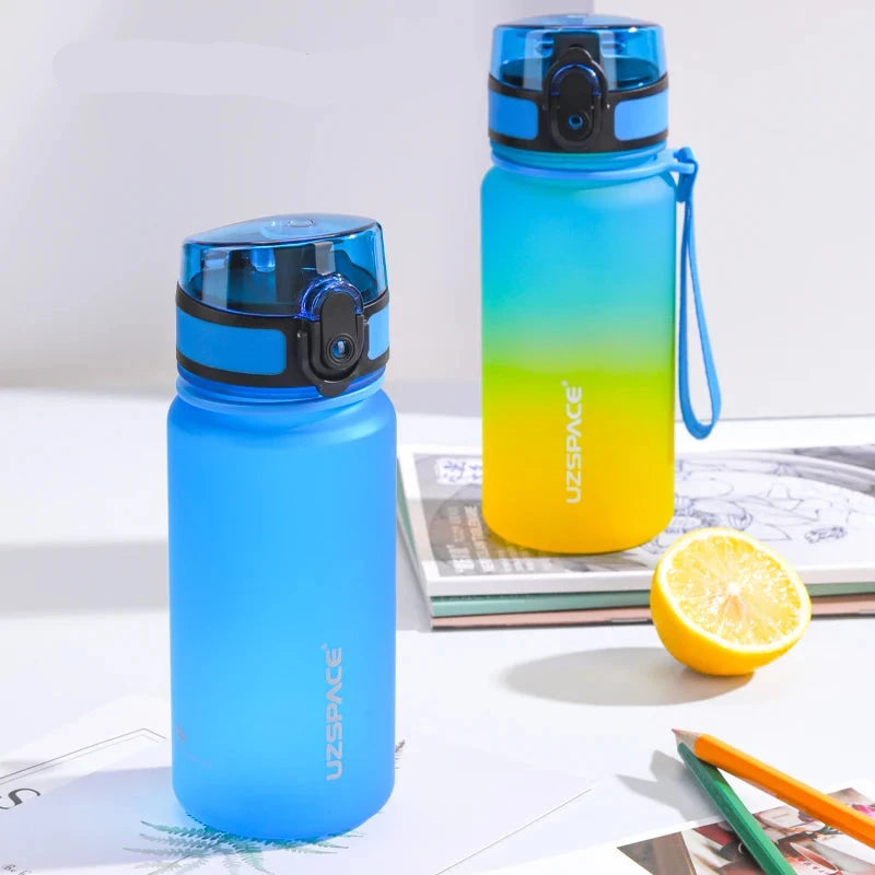 Garrafa de Água UZSPACE - 350ml Desportiva com Marcador de Tempo Garrafa de Água UZSPACE - 350ml Desportiva com Marcador de Tempo